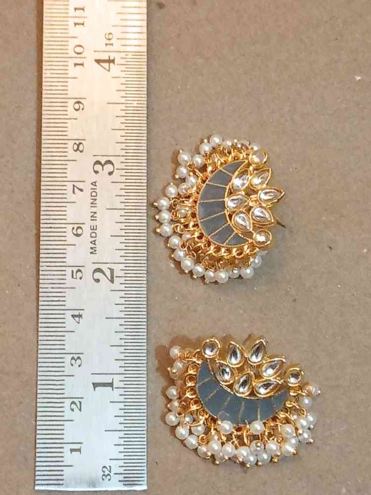 CHAANDANI GREY STUDS