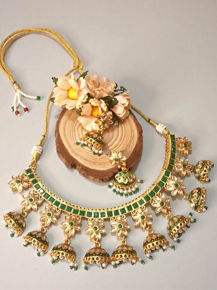 RONAK GREEN JEWELLERY SET
