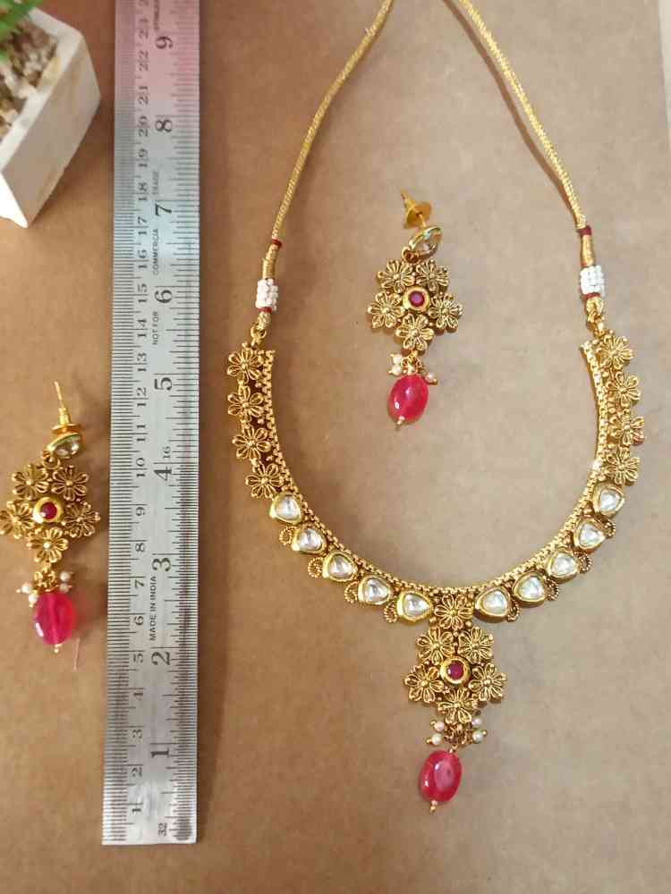 FILLORI GOLDEN JEWELLERY SET