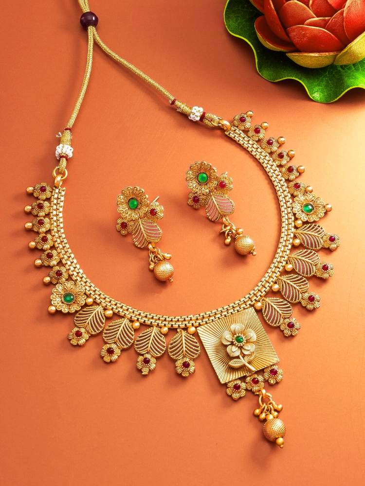 DEEKSHA GOLDEN JEWELLERY SET