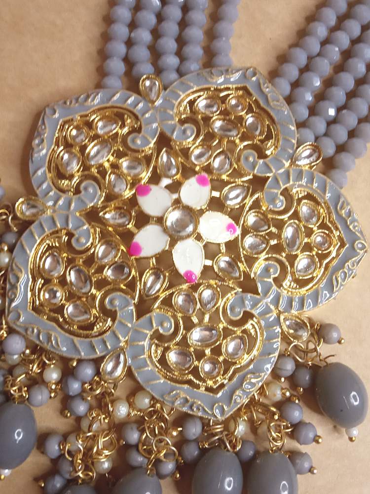 DEEPSHIKHAA GREY JEWELLERY SET
