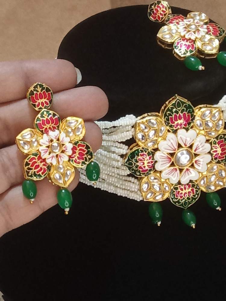 RATI RED GREEN JEWELLERY SET