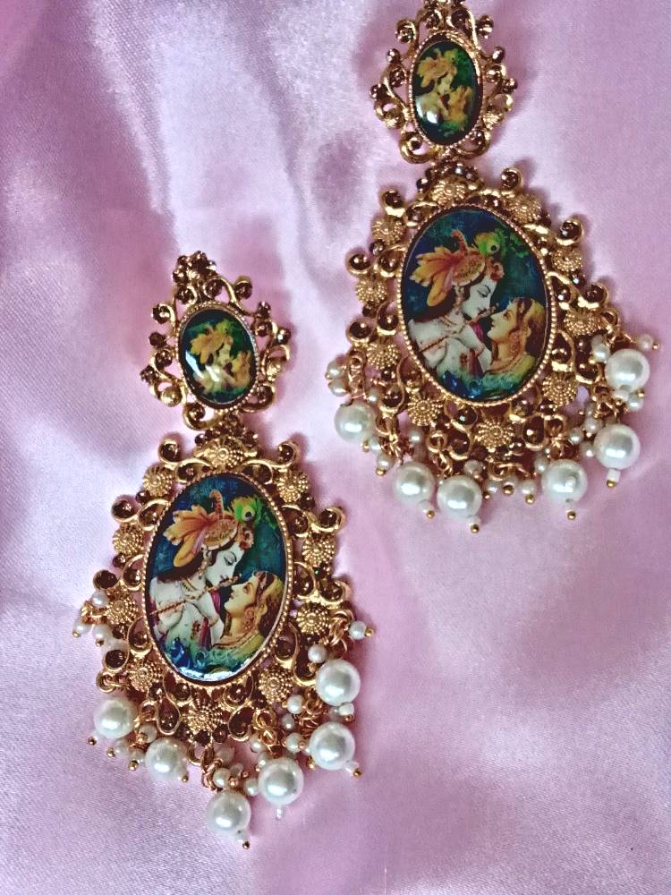 GOPIKA LONG DANGLERS
