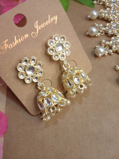 DARSHANAA IVORY JEWELLERY SET