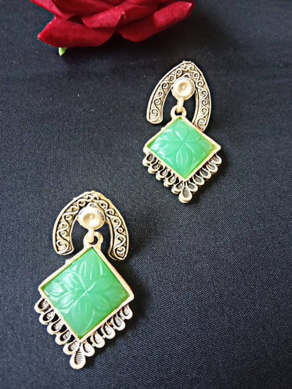 NAVEENA GREEN STUDS